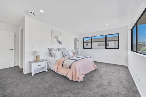 Photo of property in 9 Michael Richard Place, East Tamaki Heights, Auckland, 2016