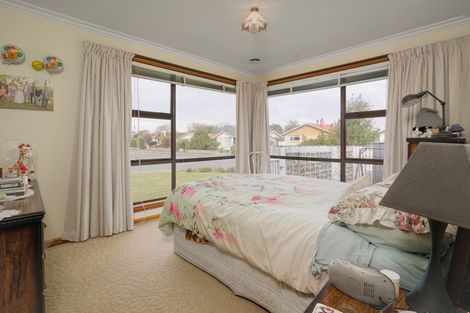Photo of property in 1 Dunluce Place, Hornby, Christchurch, 8042