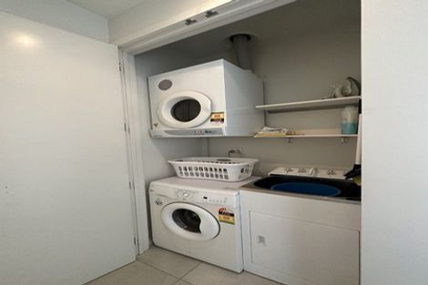 Photo of property in 22 Liardet Apartments, 303/22 Liardet Street, New Plymouth, 4310