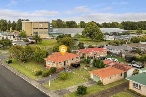 Photo of property in 1 Lee Avenue, Paeroa, 3600