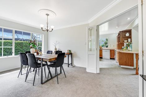 Photo of property in 17 Willowfield Place, Pukete, Hamilton, 3200