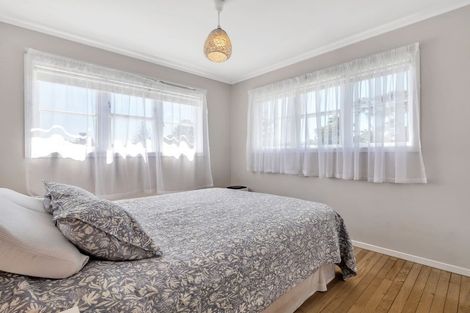 Photo of property in 90 Glendale Road, Glen Eden, Auckland, 0602