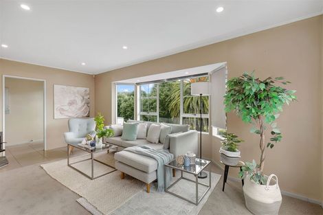 Photo of property in 27 Hicks Close, Whitby, Porirua, 5024