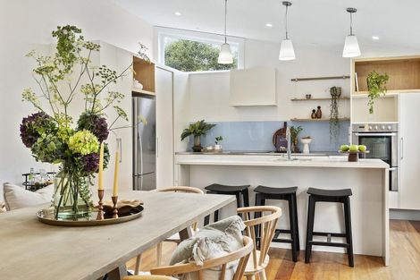 Photo of property in 43 Washington Avenue, Brooklyn, Wellington, 6021