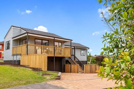 Photo of property in 168 Luckens Road, West Harbour, Auckland, 0618
