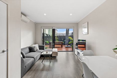 Photo of property in 14 Peihana Road, Hobsonville, Auckland, 0616