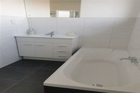 Photo of property in 40 Keswick Crescent, Huntington, Hamilton, 3210