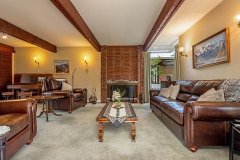 Photo of property in 15 Milne Street, Marton, 4710