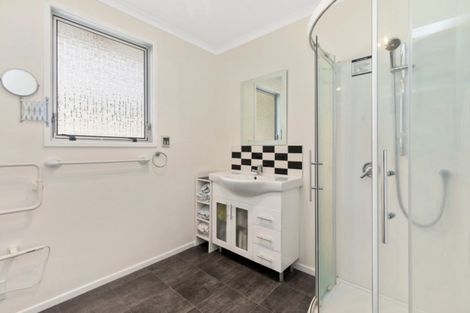 Photo of property in 37 Raukawa Street, Stokes Valley, Lower Hutt, 5019