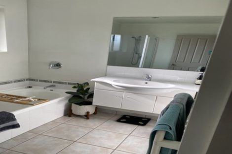 Photo of property in 22 Linkwater Way, Parklands, Christchurch, 8083