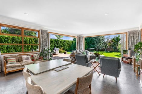 Photo of property in 36 Totara Road, Te Atatu Peninsula, Auckland, 0610