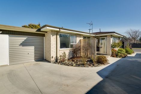 Photo of property in 1 Solway Avenue, Ilam, Christchurch, 8041
