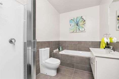 Photo of property in 5 Leadership Crescent, Papakura, 2110