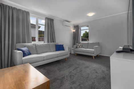 Photo of property in 30 Rangituhi Crescent, Takapuwahia, Porirua, 5022
