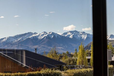 Photo of property in 12 Kereru Crescent, Wanaka, 9305