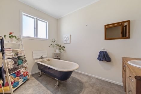 Photo of property in 247 Tawhiti Road, Hawera, 4672