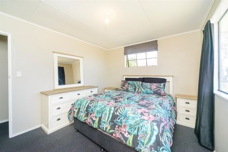 Photo of property in 2 Walton Street, Bulls, 4818