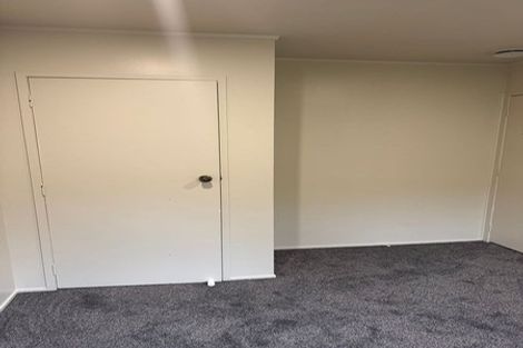 Photo of property in 2/6 Raddock Place, Half Moon Bay, Auckland, 2012