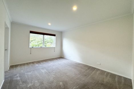 Photo of property in 2 Orowaru Avenue, Massey, Auckland, 0614