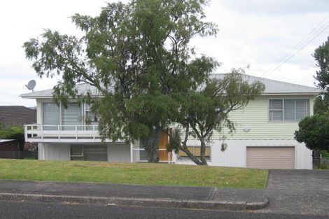 Photo of property in 4 Edgeworth Road, Glenfield, Auckland, 0629