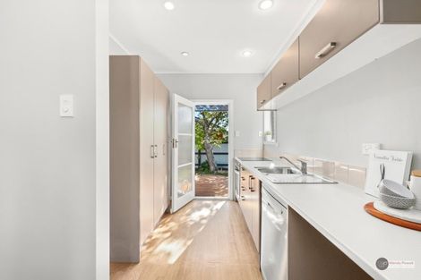 Photo of property in 2f2- Bentinck Street, Wallaceville, Upper Hutt, 5018