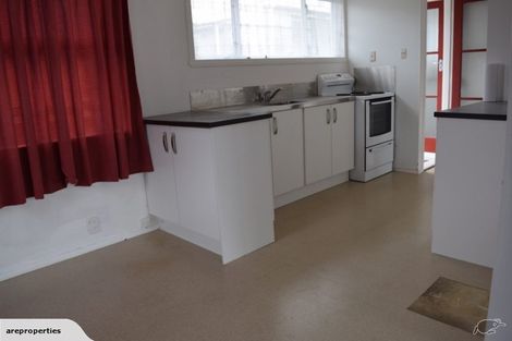 Photo of property in 2/17 View Road, Glenfield, Auckland, 0627