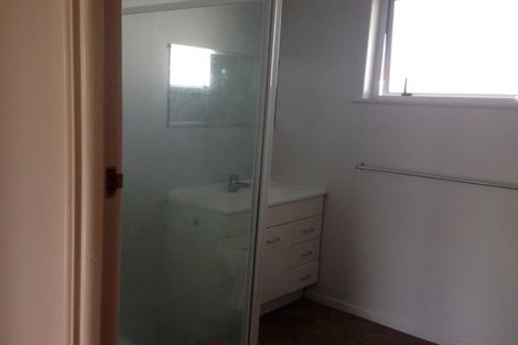 Photo of property in 1/5 Onepoto Road, Hauraki, Auckland, 0622