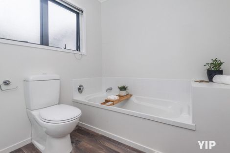 Photo of property in 28 Cheetwood Street, Churton Park, Wellington, 6037