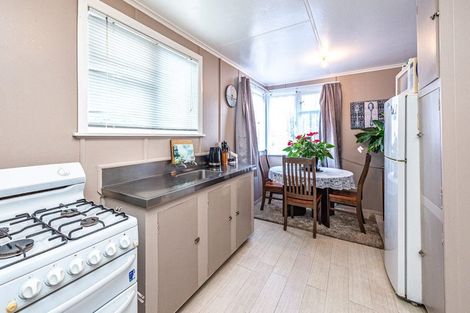 Photo of property in 51 Kowhai Street, Castlecliff, Whanganui, 4501