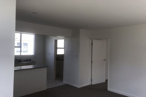 Photo of property in 21/125u Queens Drive, Lyall Bay, Wellington, 6022