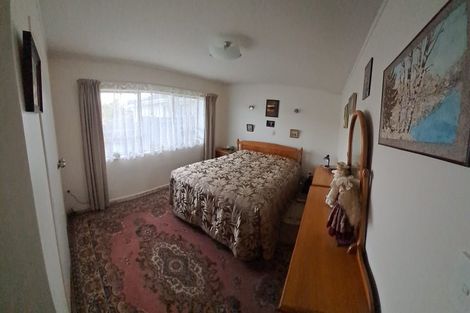 Photo of property in 1/7 Dalkeith Place, Opaheke, Papakura, 2113