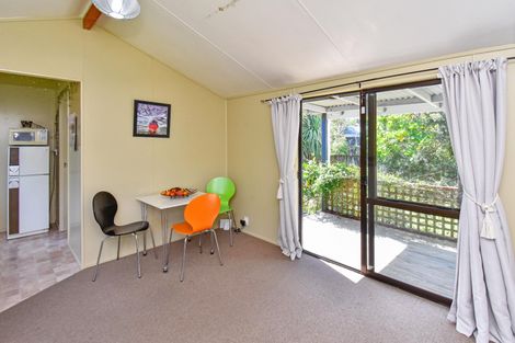 Photo of property in 4 Mission Road, Port Waikato, Tuakau, 2695
