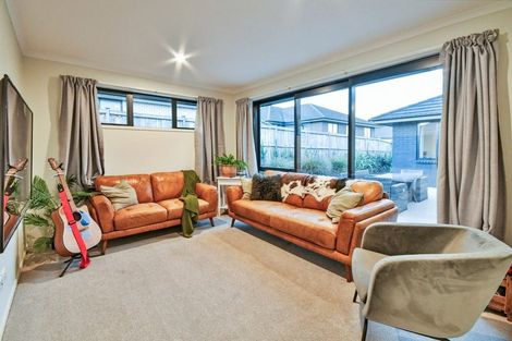Photo of property in 24 Calder Crescent, Pokeno, 2402