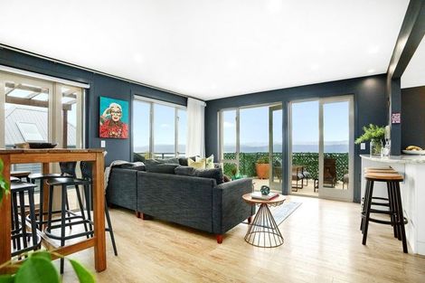 Photo of property in 96b Nicholson Road, Khandallah, Wellington, 6035