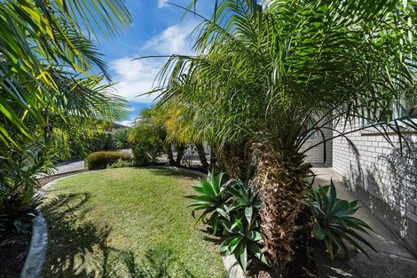 Photo of property in 1/22 Septimus Place, Henderson, Auckland, 0612
