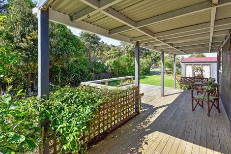 Photo of property in 4 Mission Road, Port Waikato, Tuakau, 2695