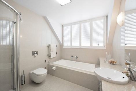 Photo of property in 4 Le Quesnoy Place, Cambridge, 3434