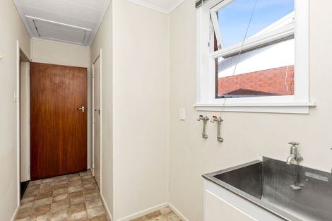 Photo of property in 67 Young Street, New Plymouth, 4310