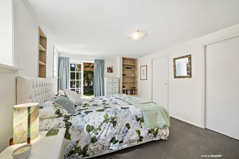 Photo of property in 22 Ranui Crescent, Khandallah, Wellington, 6035