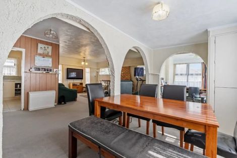 Photo of property in 63 Gloucester Road, Manurewa, Auckland, 2102