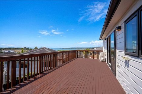 Photo of property in 20 Bannings Way, Hobsonville, Auckland, 0618