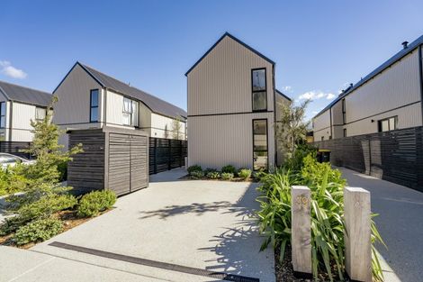 Photo of property in 39 Casterway Crescent, Jacks Point, 9371