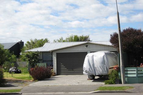 Photo of property in 5 Leech Place, Rangiora, 7400
