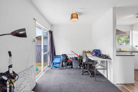 Photo of property in 35 Purcell Place, Melville, Hamilton, 3206