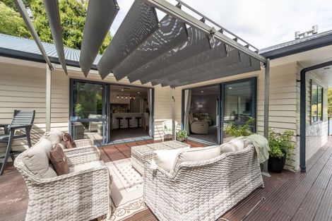 Photo of property in 43 Forest Road, Pinehaven, Upper Hutt, 5019