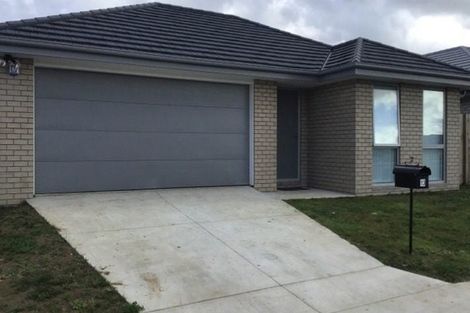 Photo of property in 13 Parton Road, Pukekohe, 2120