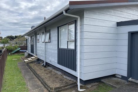 Photo of property in 15a Sharda Grove, Paraparaumu Beach, Paraparaumu, 5032