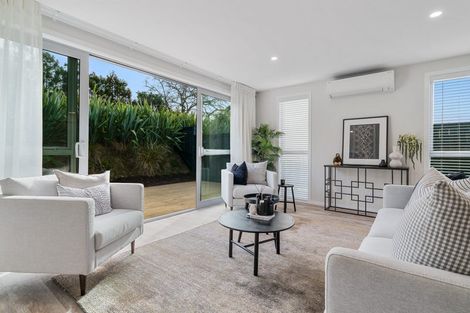 Photo of property in 34 Metoriti Crescent, Karaka, 2124
