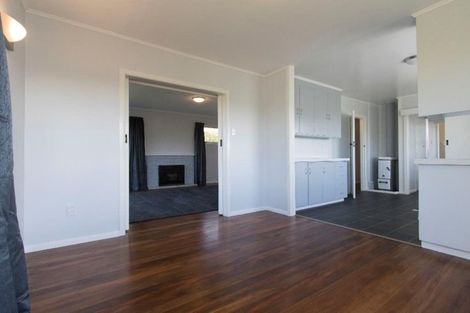 Photo of property in 16 Loasby Crescent, Newlands, Wellington, 6037