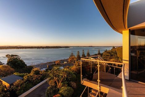 Photo of property in 11a Te Awakura Terrace, Mount Pleasant, Christchurch, 8081